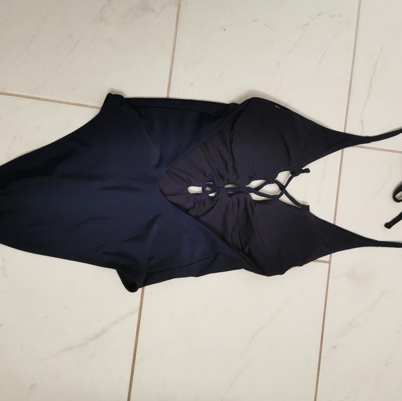 Aerie bathing suit - Picture 3 of 10